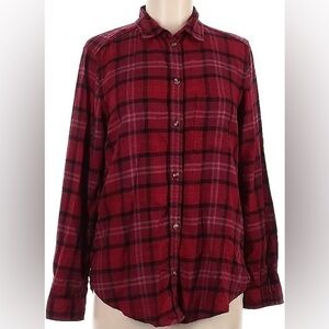 American Eagle Red Plaid Button Down M
